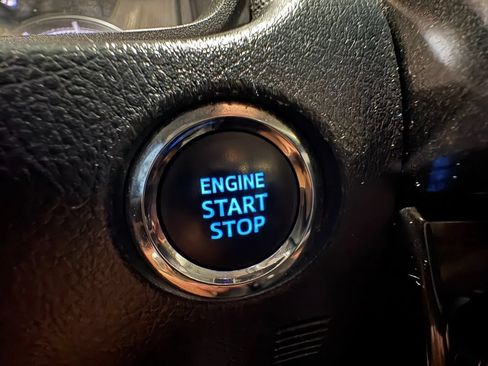 Used 2020 Toyota 4Runner Nightshade AWD/4WD image 32