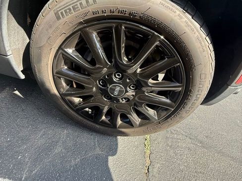 Used 2020 MINI Cooper 2-Door Hardtop image 10