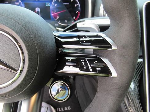 Used 2022 Mercedes-Benz SL 63 AMG 4MATIC image 20