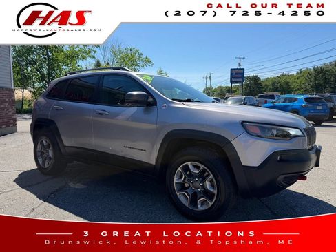 Used 2019 Jeep Cherokee Trailhawk w/ Comfort/Convenience Group AWD/4WD image 8