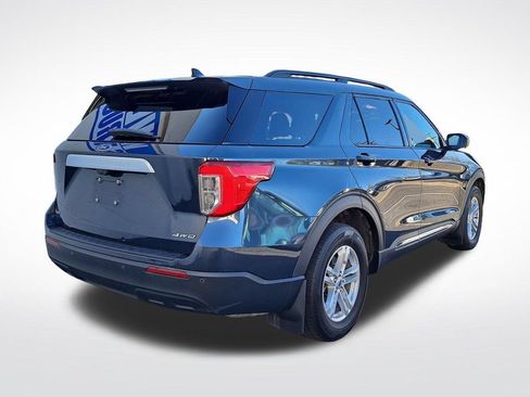 Used 2023 Ford Explorer XLT AWD/4WD image 7