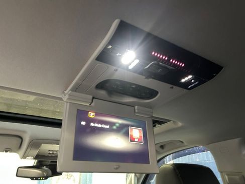 Used 2015 GMC Sierra 2500 SLT w/ Duramax Plus Package image 35