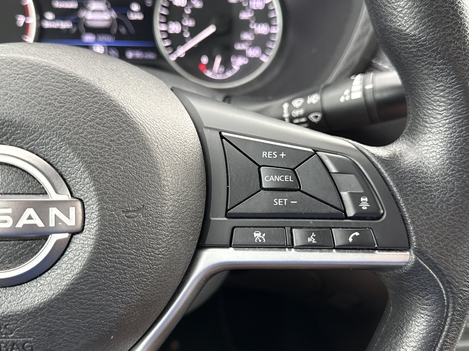 Used 2024 Nissan Sentra SV FWD image 20