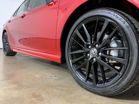 Used 2022 Toyota Camry XSE image 6