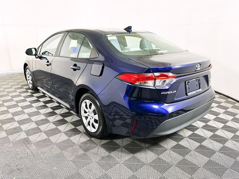 Used 2024 Toyota Corolla LE FWD image 5