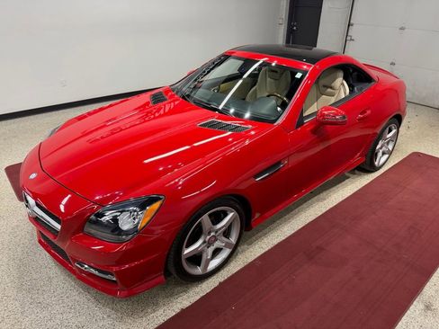 Used 2012 Mercedes-Benz SLK 250 image 46