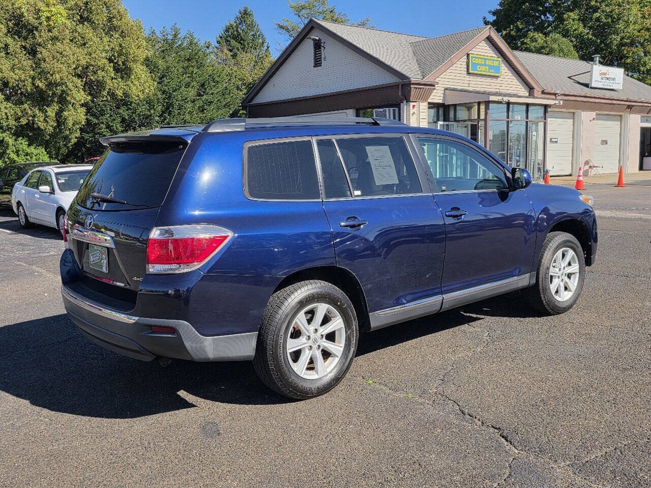 Used 2013 Toyota Highlander SE AWD/4WD image 9