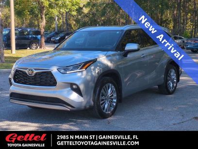 Used 2024 Toyota Highlander Platinum