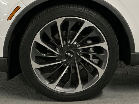 Used 2020 Lincoln Aviator Reserve w/ Equipment Group 202A image 28