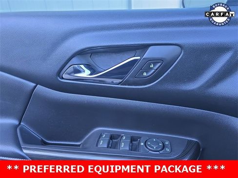 Used 2018 GMC Acadia SLT image 12