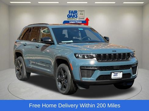 New 2026 Jeep Grand Cherokee Limited w/ Limited Altitude Package AWD/4WD image 1