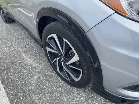 Used 2019 Honda HR-V Sport image 17