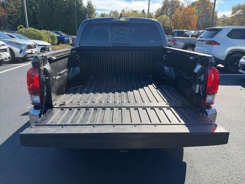 Certified 2022 Toyota Tacoma SR5 image 14