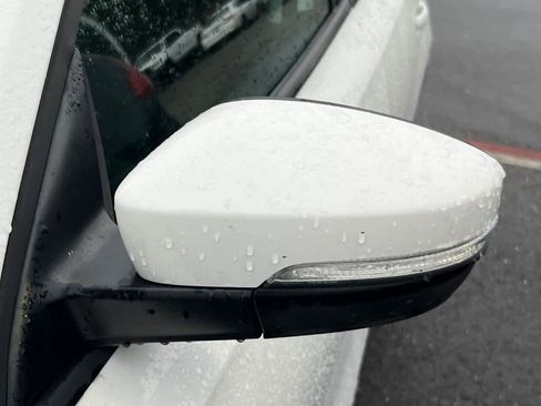 Used 2011 Volkswagen Jetta SE image 20