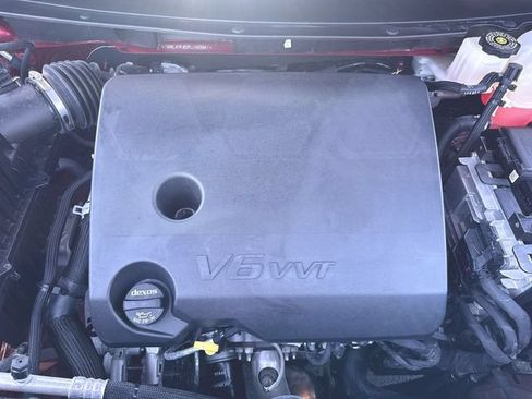 Used 2023 Chevrolet Traverse LT AWD/4WD image 28
