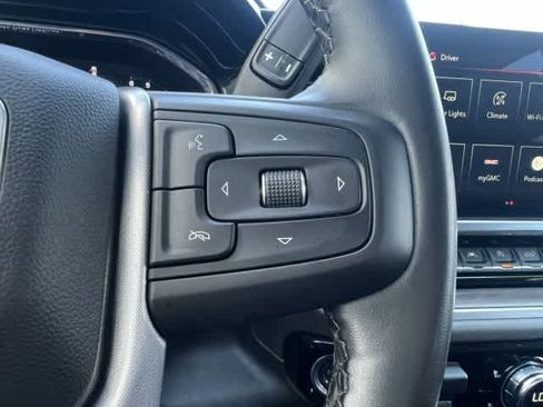 Used 2025 GMC Sierra 1500 SLT AWD/4WD image 26