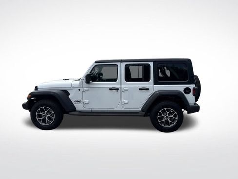 Used 2024 Jeep Wrangler Unlimited Sport AWD/4WD image 8