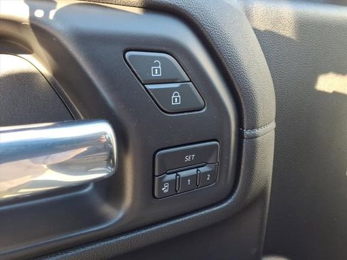 Used 2022 Chevrolet Silverado 2500 LTZ w/ LTZ Plus Package image 16