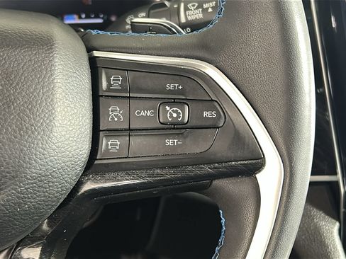 Used 2023 Jeep Grand Cherokee Trailhawk w/ Advanced Protech Group II AWD/4WD image 20