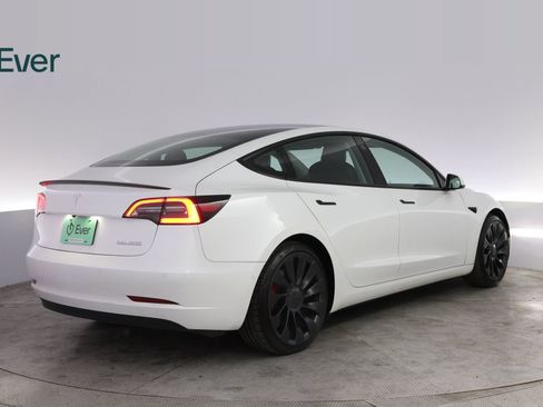 Used 2022 Tesla Model 3 Performance AWD/4WD image 3