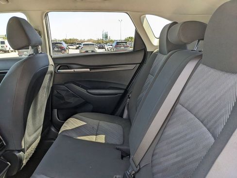 Certified 2025 Kia Seltos LX AWD/4WD image 18