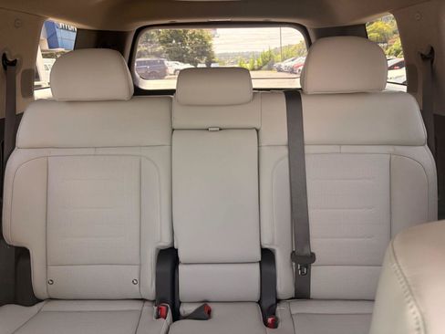 Used 2025 Hyundai Santa Fe Limited w/ Tow & Go Package FWD image 20