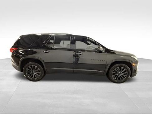 Used 2023 Chevrolet Traverse RS AWD/4WD image 6