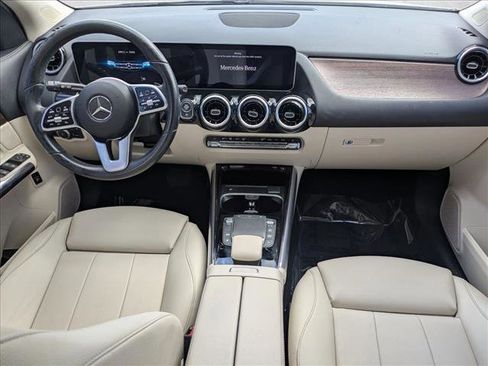 Certified 2021 Mercedes-Benz GLA 250 4MATIC image 16