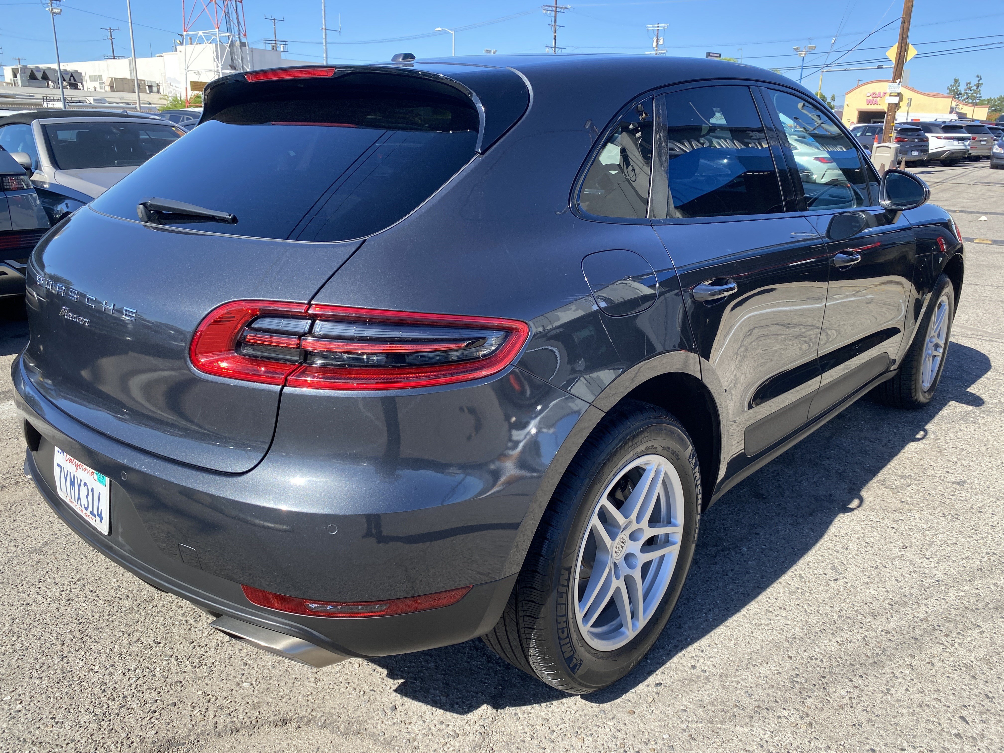 Used 2017 Porsche Macan AWD/4WD image 10