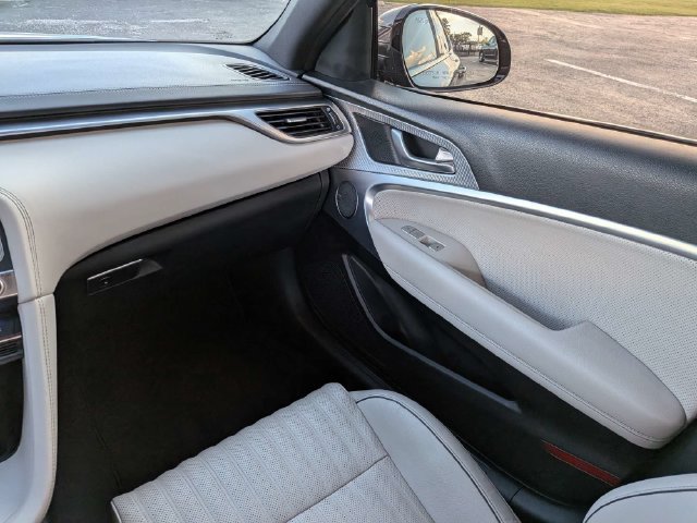 Used 2023 Genesis G70 2.0T w/ Sport Prestige Package RWD image 15