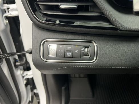 New 2026 Buick Enclave Sport Touring w/ Power Package image 18