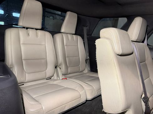 Used 2011 Ford Explorer XLT w/ 202A Rapid Spec Order Code FWD image 28