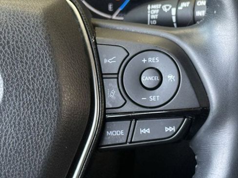 Used 2021 Toyota Venza Limited AWD/4WD image 13