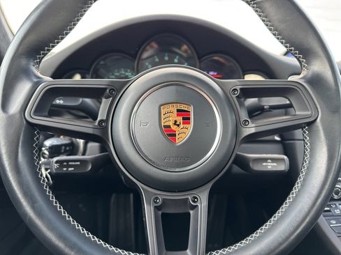 Used 2016 Porsche 911 R image 22