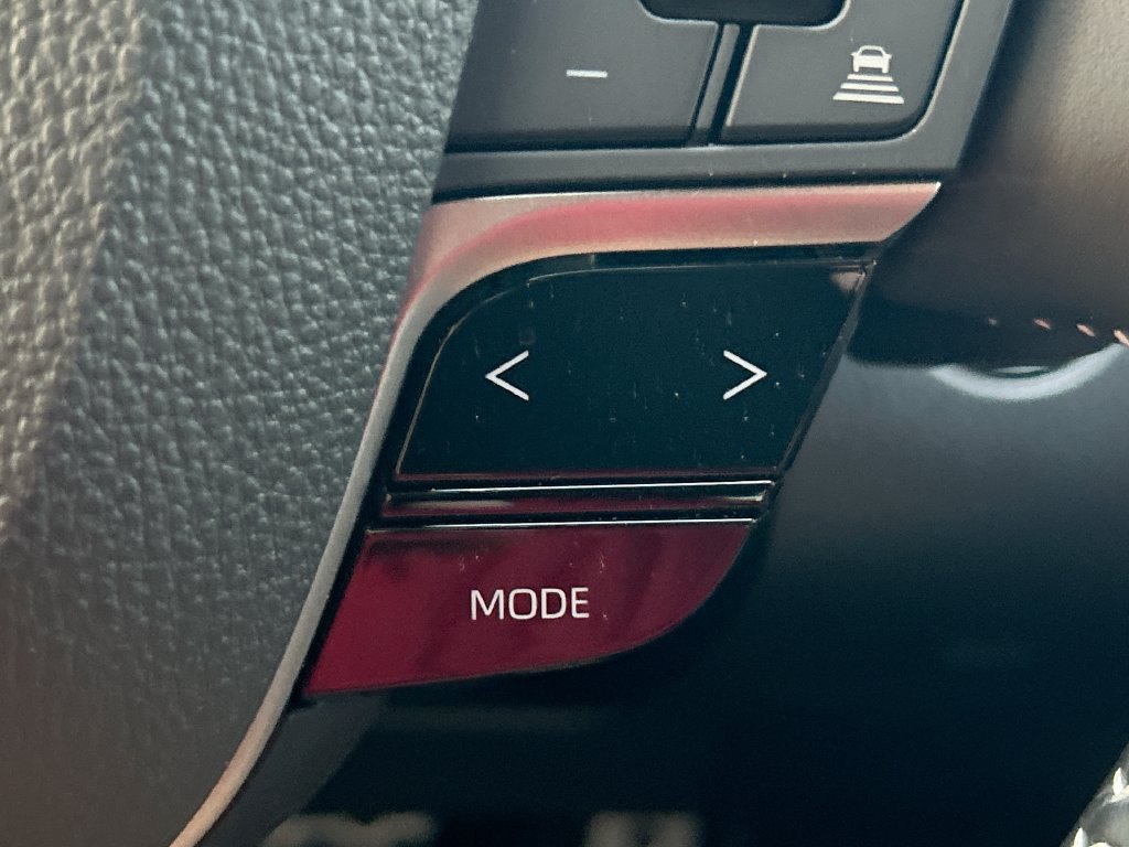 Certified 2025 Toyota Camry SE FWD image 17