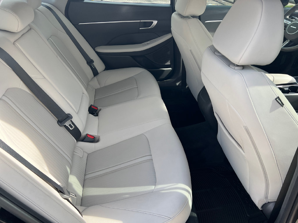Certified 2025 Hyundai Sonata SEL FWD image 10