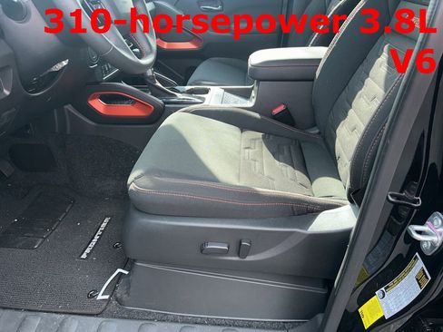 Used 2024 Nissan Frontier Pro-X w/ Pro Convenience Package image 13