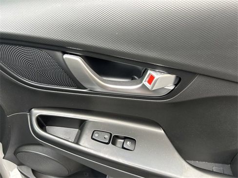 Used 2023 Hyundai Kona SEL w/ Convenience Package image 24