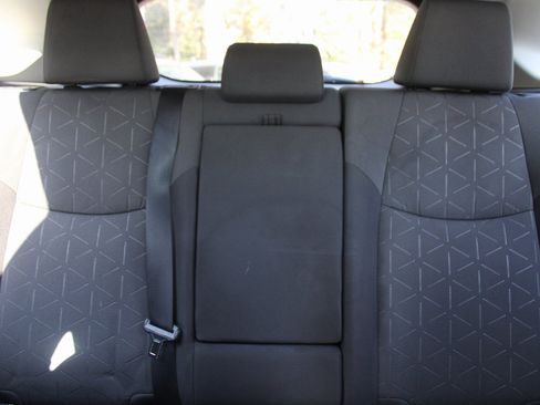 Used 2022 Toyota RAV4 XLE image 45