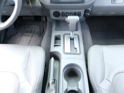 Used 2019 Nissan Frontier SL image 25