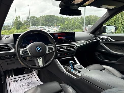 Used 2022 BMW i4 eDrive40 w/ M Sport Package RWD image 27