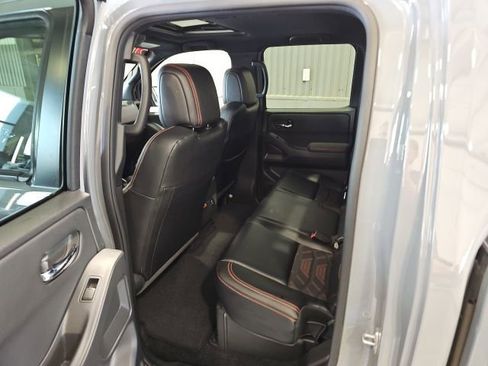 Used 2025 Nissan Frontier PRO-4X w/ Pro Premium Package AWD/4WD image 18
