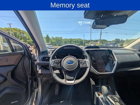 Used 2025 Subaru Ascent Touring AWD/4WD image 11