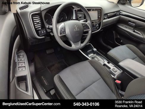 Used 2019 Mitsubishi Outlander ES image 14