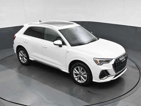 Used 2023 Audi Q3 2.0T Premium AWD/4WD image 59