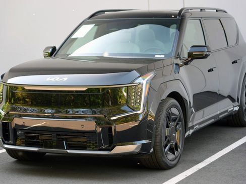 Used 2025 Kia EV9 GT-Line AWD/4WD image 54