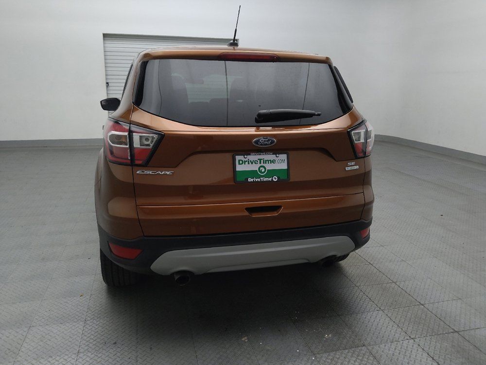Used 2017 Ford Escape SE FWD image 6