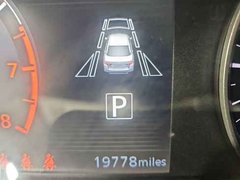 Certified 2025 Nissan Versa SR w/ Trunk Package FWD image 18