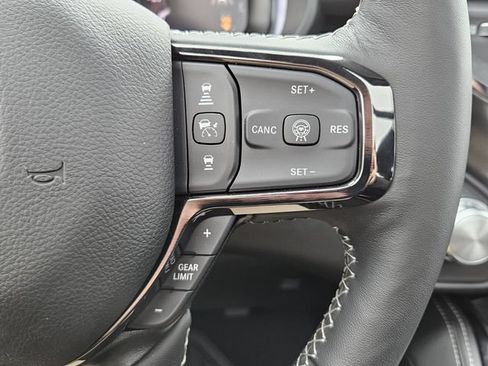 New 2025 RAM 1500 Limited AWD/4WD image 23
