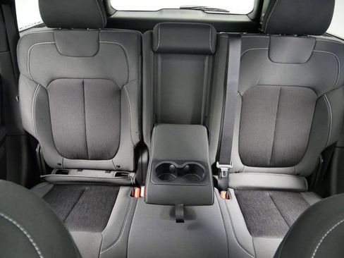 New 2025 Jeep Grand Cherokee Laredo w/ Luxury Tech Group I image 22